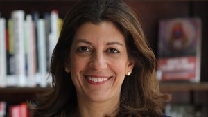 Leslie Vinjamuri Headshot
