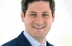Headshot of Chris Lyons