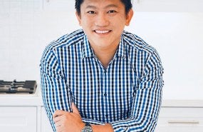 Headshot of Han Chen.