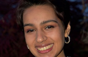 Ilina Logani headshot