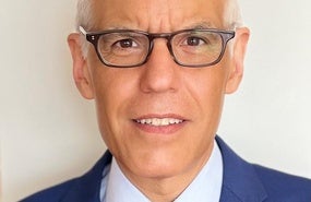 Headshot for Julian Ventura