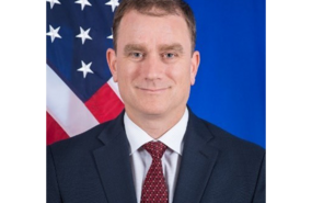 Headshot of Nicholas Berliner.