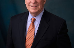 Headshot of US Senator Dick Durbin.