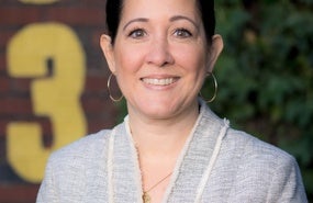 Headshot photo of Jennifer Martinez.