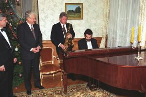 President Bill Clinton plays the tenor saxophone for Russian President Boris Yeltsin