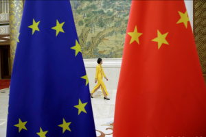 The European Union and Chinese flags 