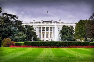 An exterior view of the US White House