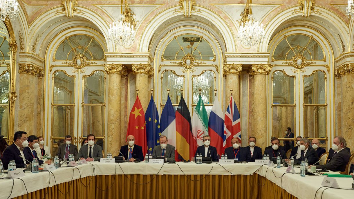 As Nuclear Clock Ticks, US Public Prefers Diplomacy with Iran | Chicago Council on Global Affairs
