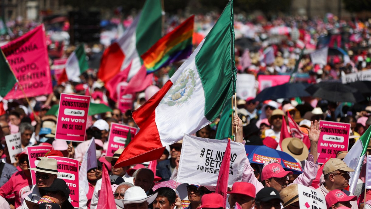 Democracy on the Brink: Understanding Mexico's Authoritarian Turn | Chicago Council on Global Affairs