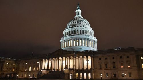 US Capital building at night