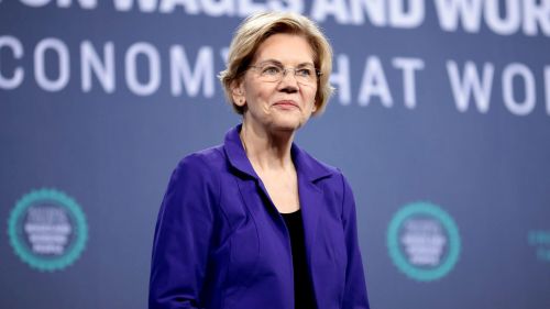 U.S. Senator Elizabeth Warren speaking with attendees at the 2019 National Forum on Wages and Working People