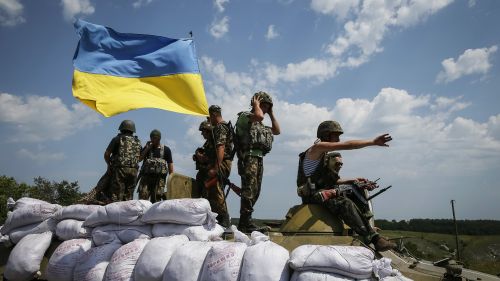 Ukrainian troops are pictured near the eastern Ukrainian town of Seversk
