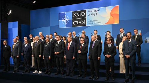 Photograph of participating NATO leadership at The Hague Summit