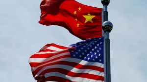 Chinese and US flag 