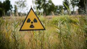 yellow nuclear sign