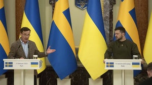 Ukrainian President Volodymyr Zelenskyy, right, and Swedish Prime Minister Ulf Kristersson attend a joint news conference